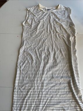 Old Navy Sleeveless Striped Dress- White with Black Stripes